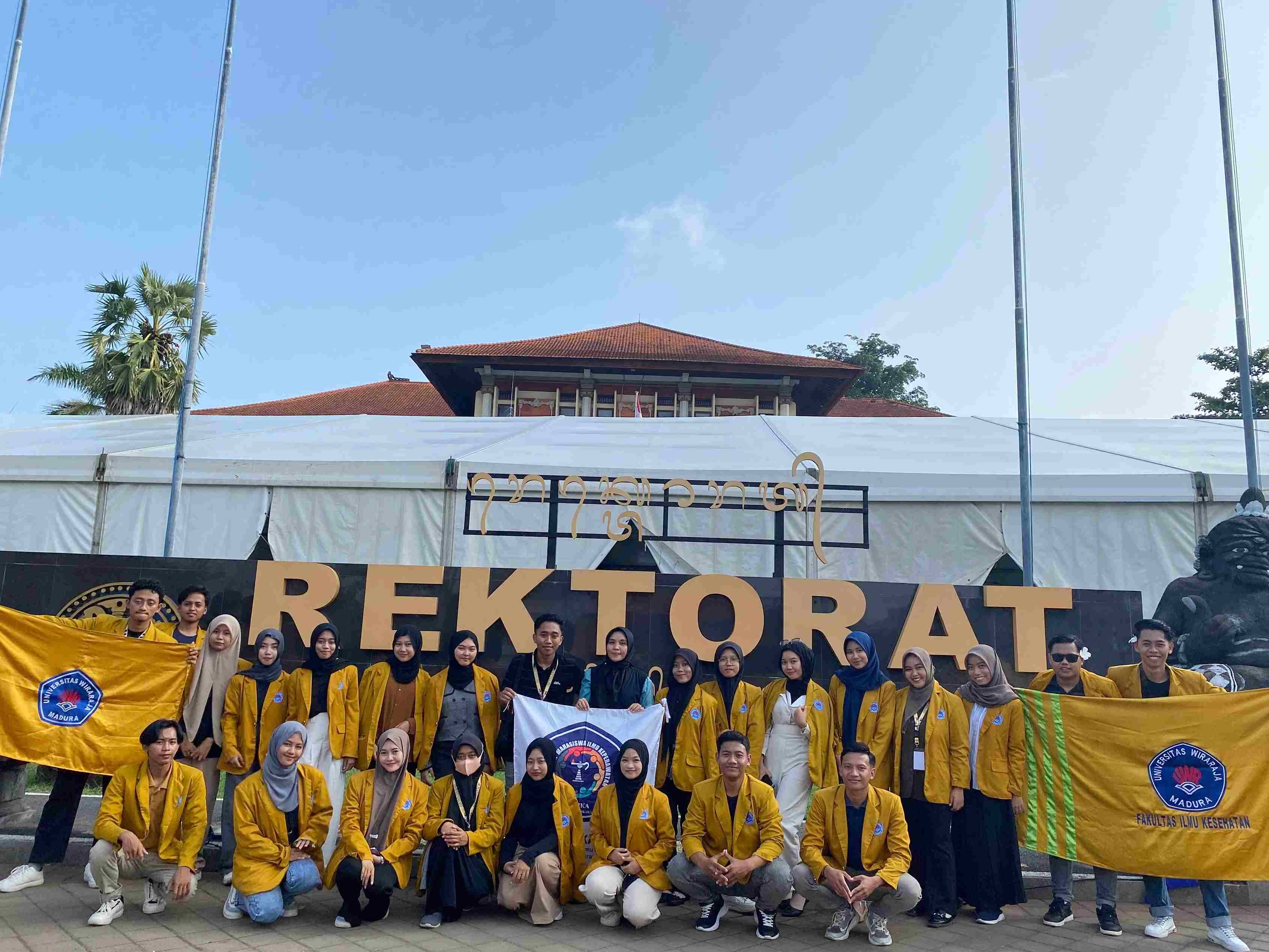 tim-ppk-ormawa-himika-universitas-wiraraja-raih-prestasi-di-ajang-abdidaya-ormawa-2024-di-bali_1731642761.jpeg